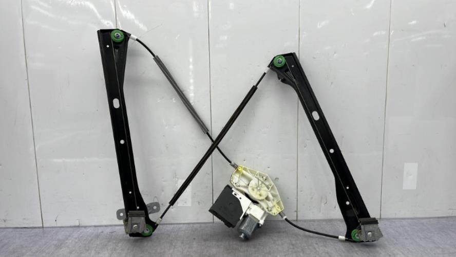 Leve vitre electrique avant droit VOLKSWAGEN GOLF 5 Diesel