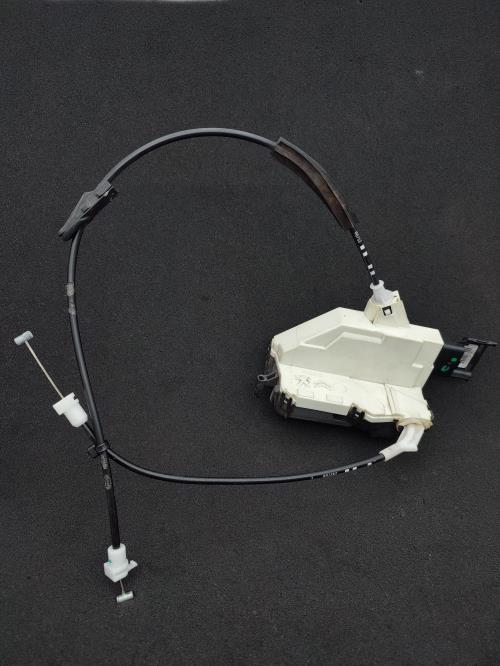 Serrure avant droit CITROEN C5 2 BREAK Diesel