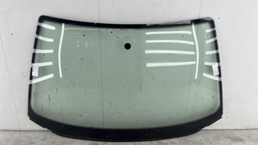 Pare brise VOLKSWAGEN POLO 1 Essence