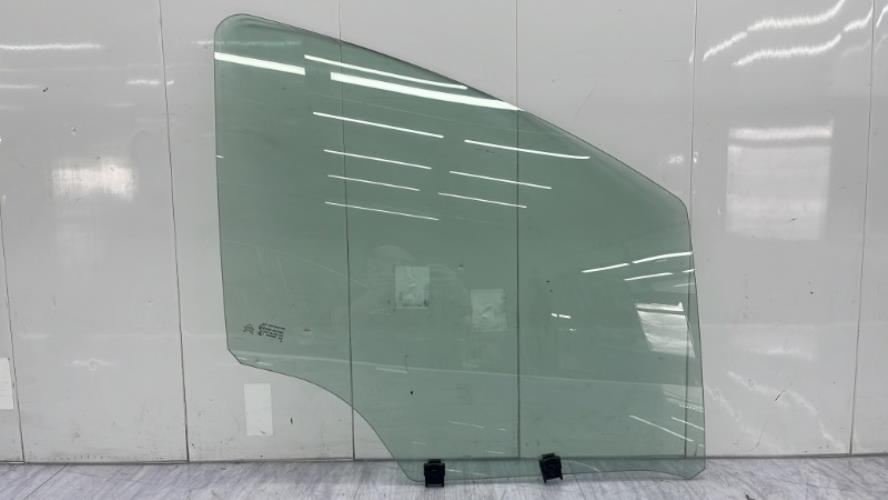 Vitre avant droit CITROEN C3 2 PHASE 2 Diesel