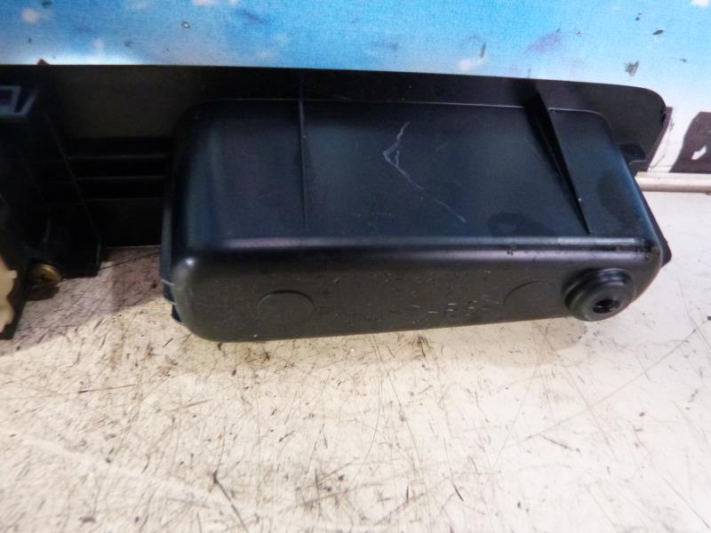 Interrupteur de leve vitre avant gauche TOYOTA AVENSIS VERSO PHASE 1 Diesel