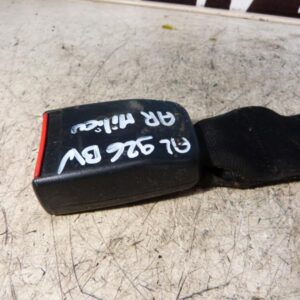 Attache ceinture arriere centrale PEUGEOT 205 PHASE 2 Essence