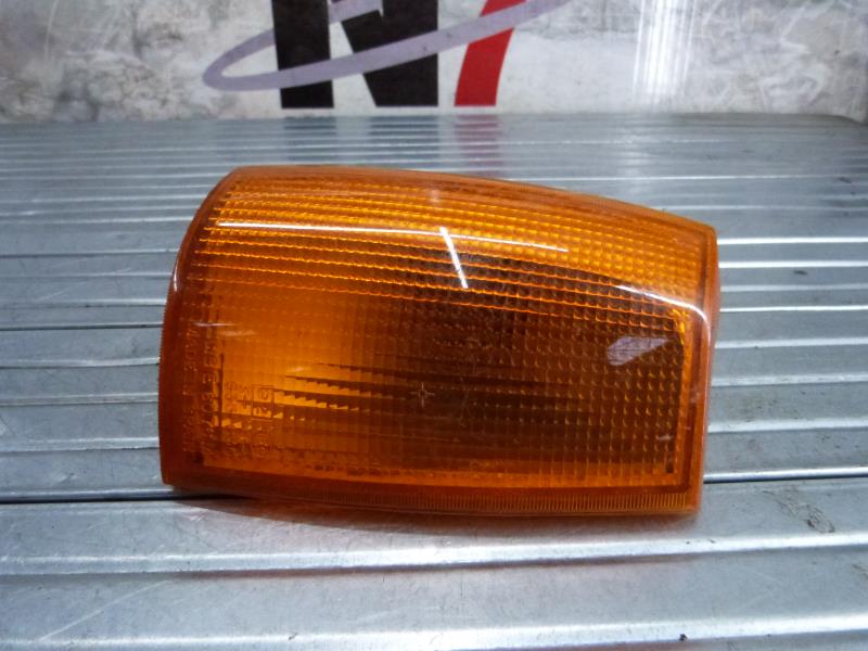 Optique avant secondaire droit (feux)(clignotant) RENAULT R9 Essence