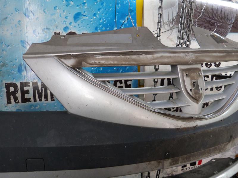 Pare choc avant DACIA SANDERO 1