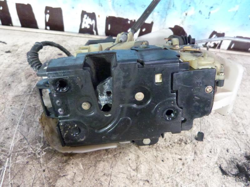 Serrure avant droit VOLKSWAGEN PASSAT 4 PHASE 2 BREAK Diesel