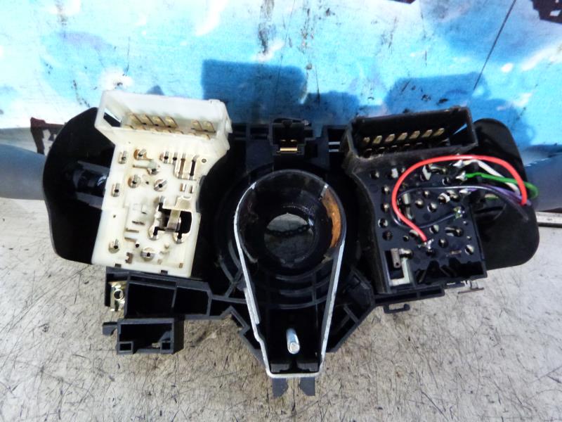 Com (Bloc Contacteur Tournant+Commodo Essuie Glace+Commodo Phare) RENAULT CLIO 2 PHASE 1 Diesel
