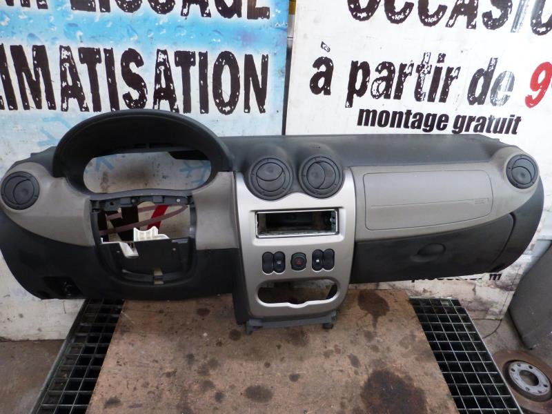 Tableau de bord DACIA SANDERO 1 Essence/GPL