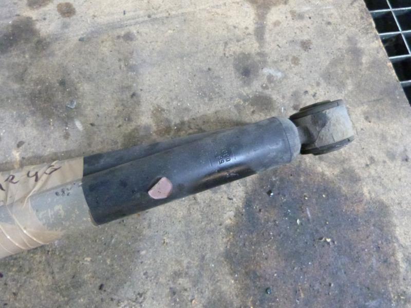 Amortisseur arriere droit RENAULT CLIO 3 PHASE 2 Diesel