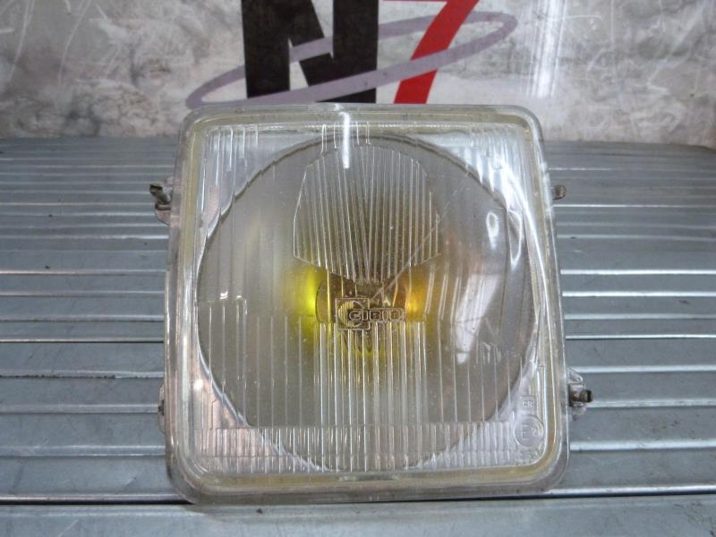 Optique avant principal droit (feux)(phare) RENAULT R6 Essence