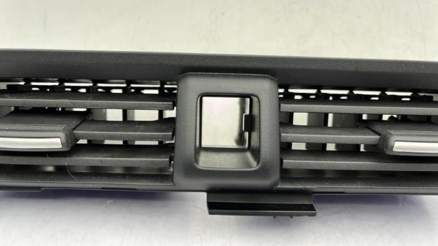 Aerateur tableau de bord NISSAN MICRA 5 Essence