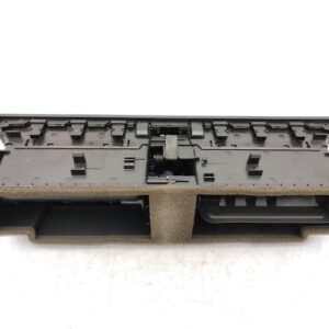 Aerateur tableau de bord AUDI A4 3 AVANT PHASE 1 BREAK Diesel