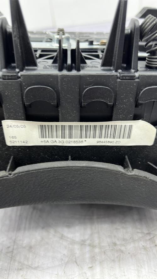 Air bag conducteur PEUGEOT 407 PHASE 1 Diesel