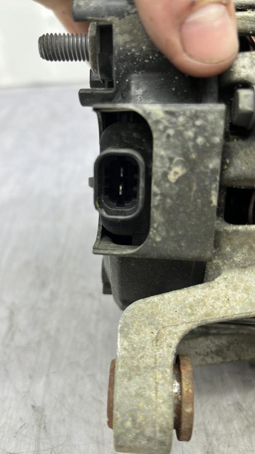 Alternateur OPEL MERIVA B PHASE 1 Essence