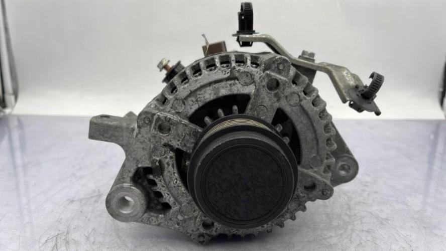 Alternateur TOYOTA AURIS 1 PHASE 1 Essence
