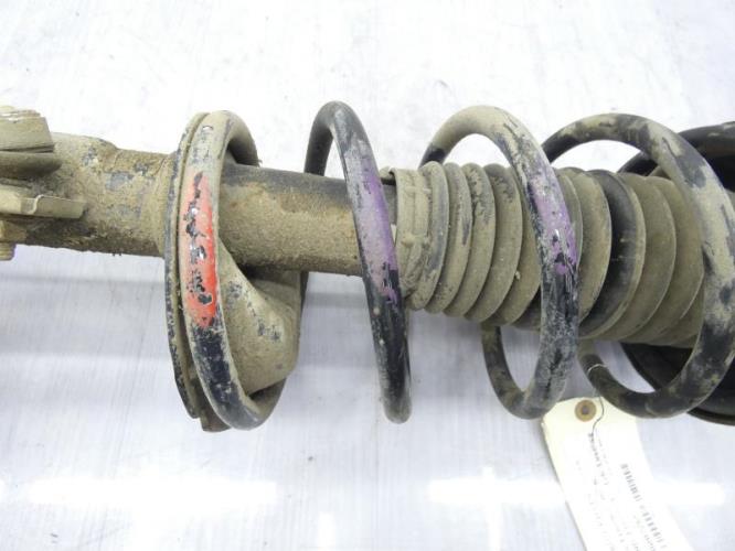 Amortisseur avant droit FORD FOCUS 1 Essence