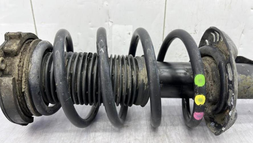 Amortisseur avant droit VOLKSWAGEN TOURAN 1 PHASE 2 Diesel