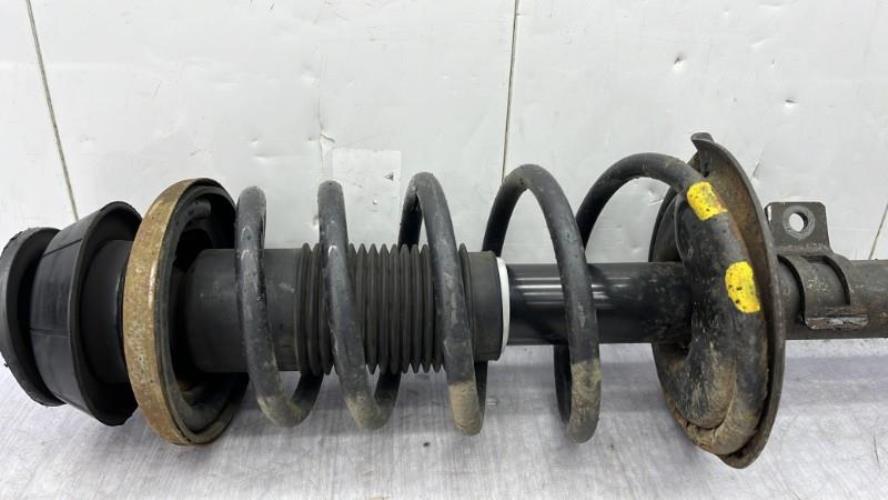 Amortisseur avant droit SUZUKI SWIFT 3 Diesel