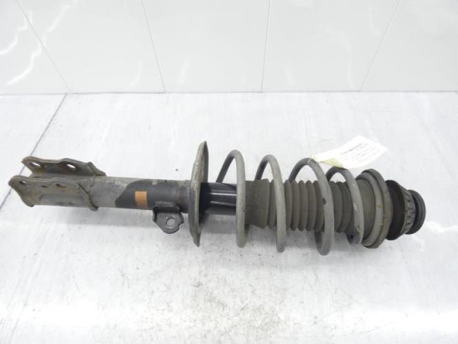 Amortisseur avant droit TOYOTA YARIS 2 PHASE 1 Essence