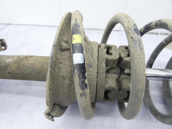 Amortisseur avant droit RENAULT MEGANE 1 PHASE 2 Essence