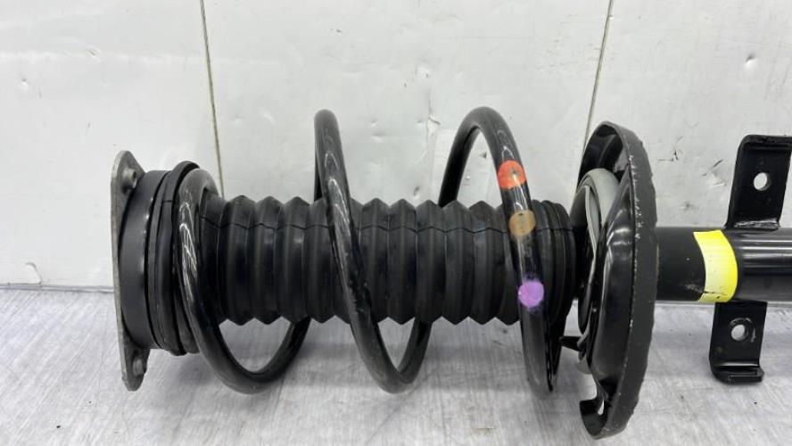 Amortisseur avant droit RENAULT CAPTUR 1 PHASE 2 Diesel