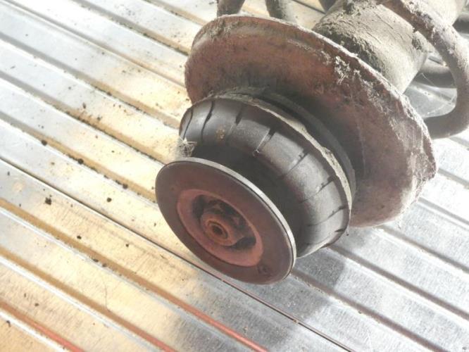 Amortisseur avant droit RENAULT CLIO 1 PHASE 2 Essence