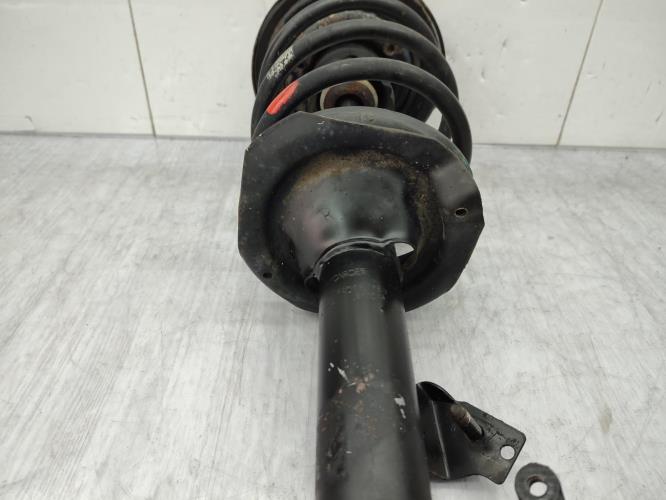 Amortisseur avant droit NISSAN PRIMERA 3 Diesel