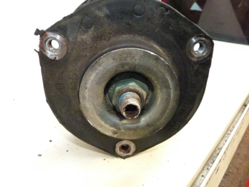 Amortisseur avant droit VOLKSWAGEN FOX Essence