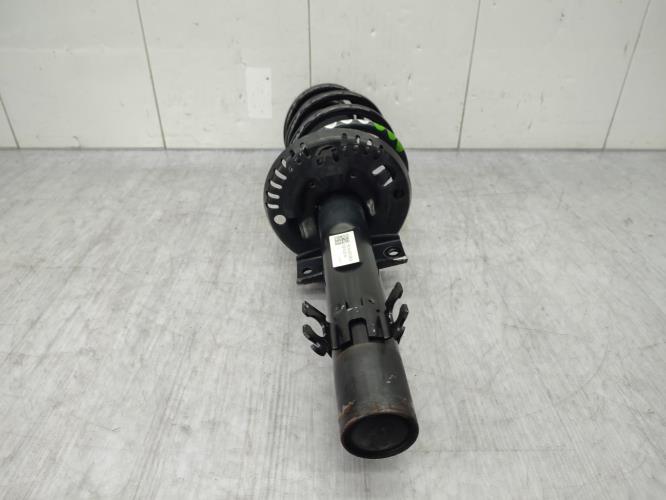 Amortisseur avant droit VOLKSWAGEN POLO 5 PHASE 2 Essence