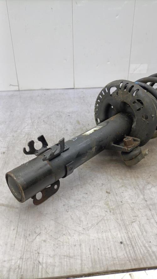 Amortisseur avant droit VOLKSWAGEN POLO 5 PHASE 1 Diesel