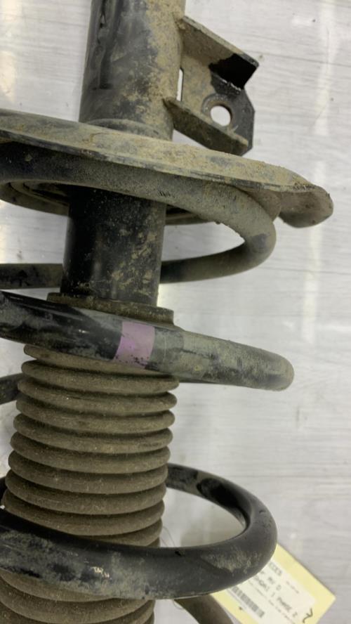 Amortisseur avant droit NISSAN QASHQAI 1 PHASE 2 Diesel