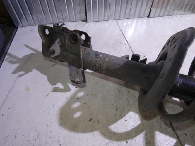 Amortisseur avant droit NISSAN QASHQAI 1 PHASE 1 Diesel