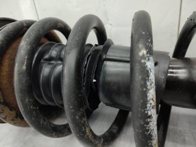 Amortisseur avant droit RENAULT TRAFIC Diesel