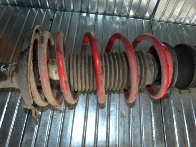 Amortisseur avant droit VOLKSWAGEN GOLF 4 CABRIOLET Essence