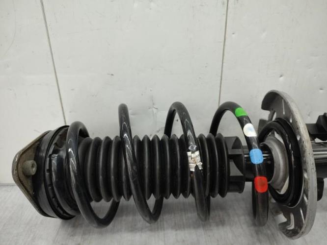 Amortisseur avant gauche PEUGEOT 308 2 SW PHASE 1 BREAK Essence