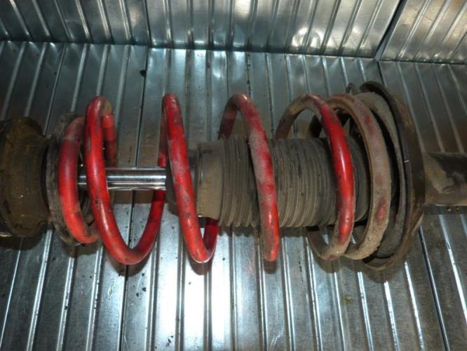 Amortisseur avant gauche VOLKSWAGEN GOLF 4 CABRIOLET Essence