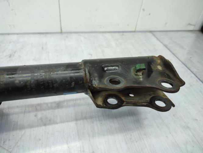 Amortisseur avant gauche TOYOTA YARIS 1 PHASE 2 Essence