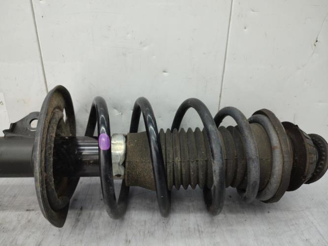 Amortisseur avant gauche TOYOTA YARIS 3 PHASE 1 Diesel