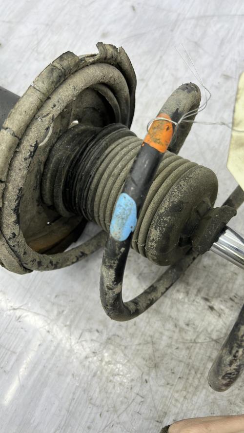 Amortisseur avant gauche TOYOTA COROLLA 9 PHASE 1 Essence