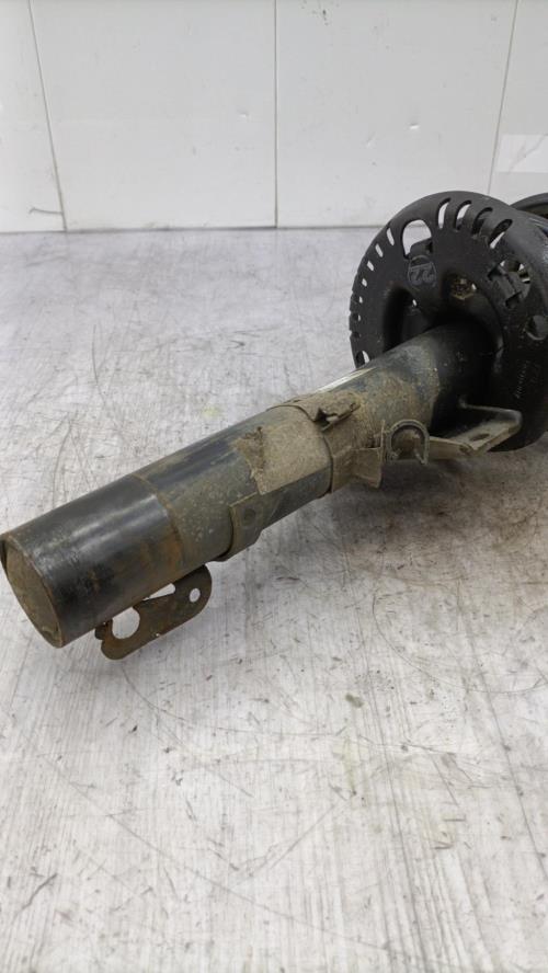 Amortisseur avant gauche VOLKSWAGEN POLO 4 PHASE 2 Essence