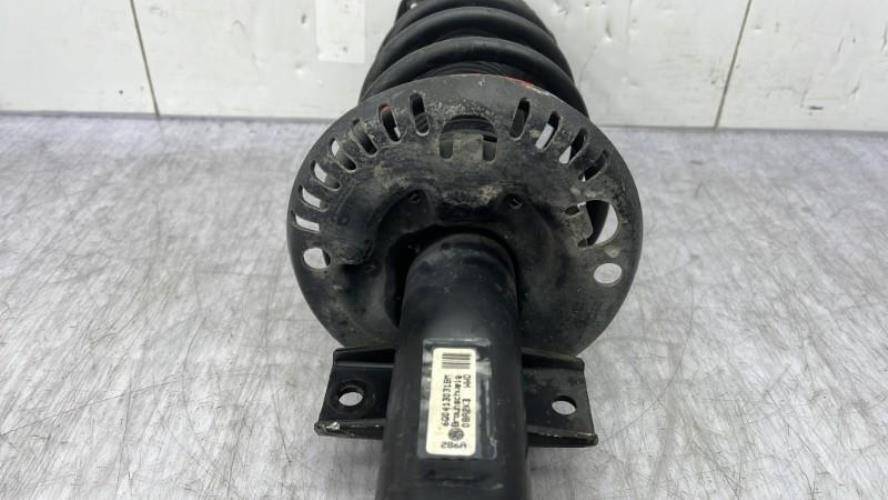 Amortisseur avant gauche VOLKSWAGEN POLO 4 PHASE 2 Essence