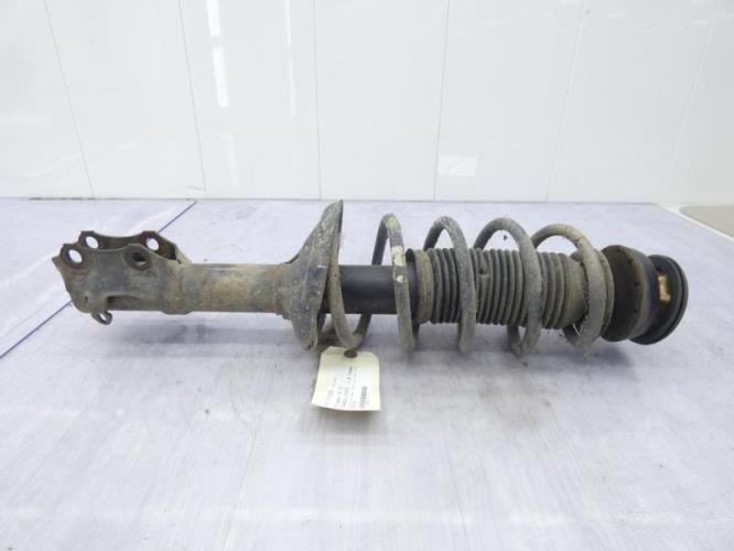 Amortisseur avant gauche VOLKSWAGEN VENTO Essence