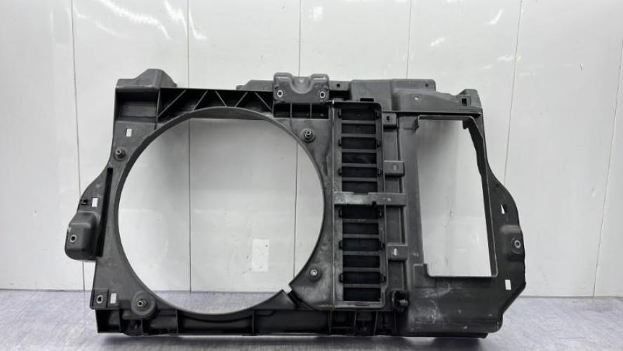 Armature avant, Masque avant PEUGEOT 407 PHASE 1 BREAK Diesel