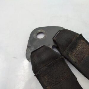 Attache ceinture arriere droit PEUGEOT 205 PHASE 2 Essence