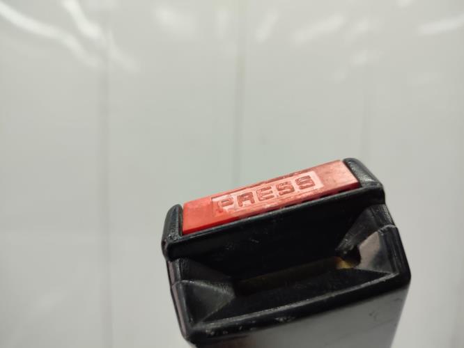 Attache ceinture avant droit RENAULT TRAFIC 1 PHASE 1 Essence
