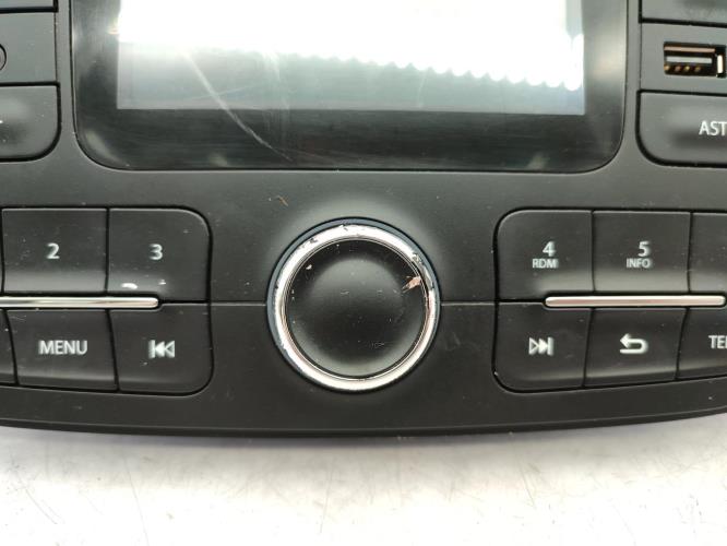 Autoradio d'origine DACIA DUSTER 1 PHASE 2 Essence