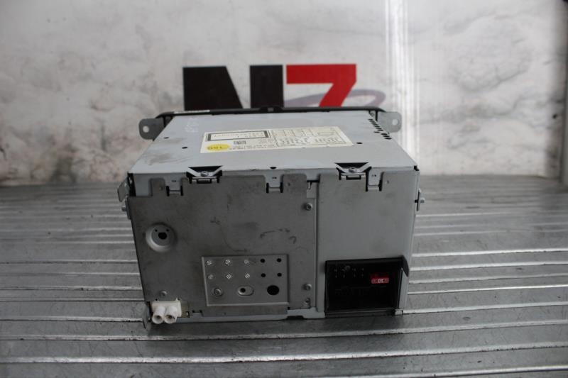 Autoradio d'origine VOLKSWAGEN TOURAN 1 PHASE 2 Diesel