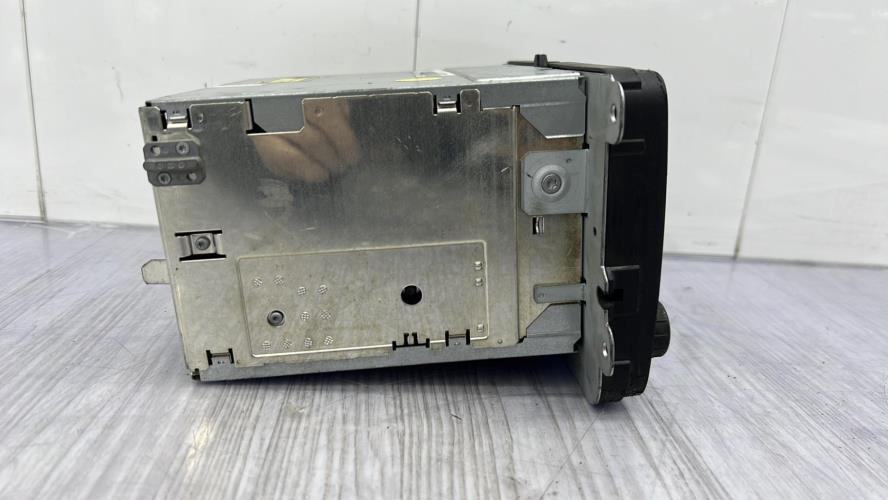 Autoradio d'origine VOLKSWAGEN TOURAN 1 PHASE 1 Diesel