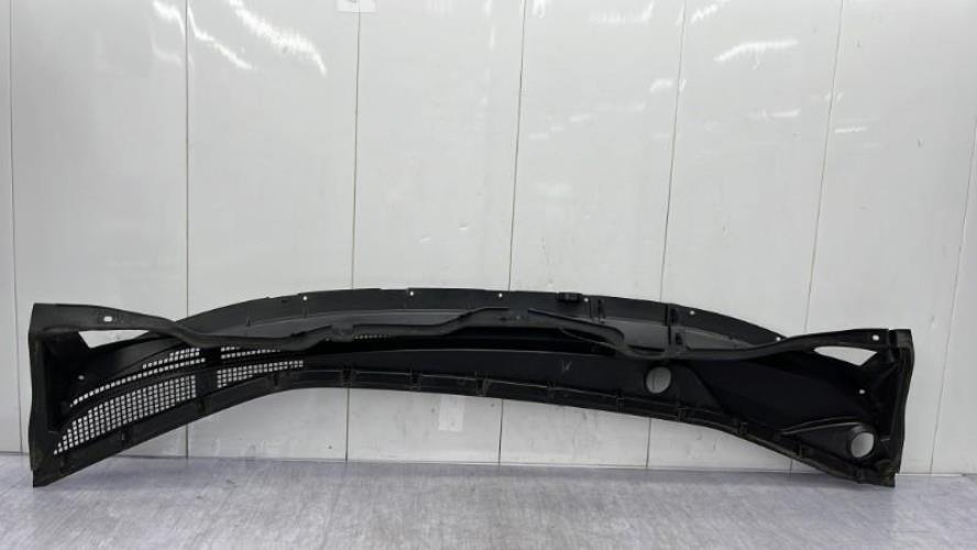 Baie de pare brise NISSAN MICRA 5 Essence