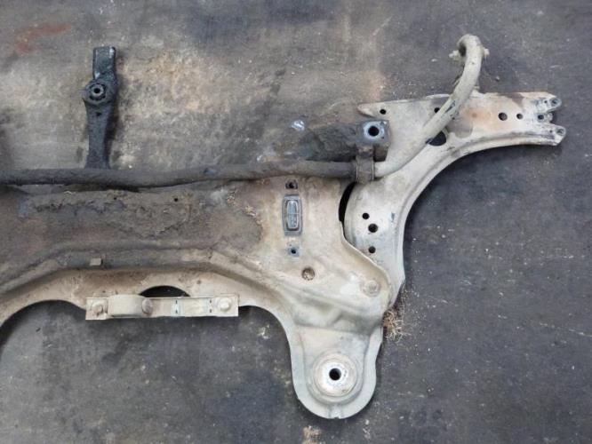 Berceau avant VOLKSWAGEN GOLF 4 Diesel
