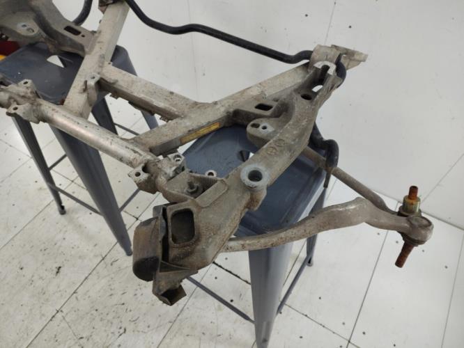 Berceau avant BMW SERIE 5 E39 PHASE 1 Essence